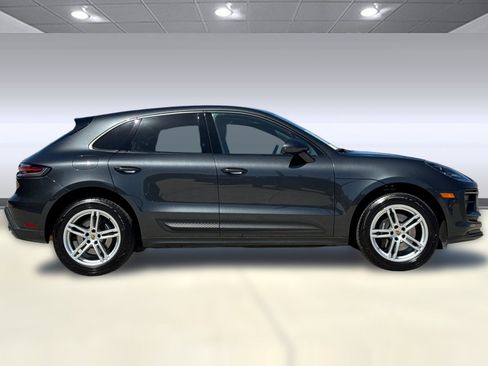 Used 2022 Porsche Macan AWD/4WD image 7