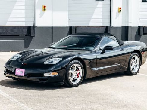Used 2001 Chevrolet Corvette Convertible w/ Preferred Equipment Group2 RWD image 29