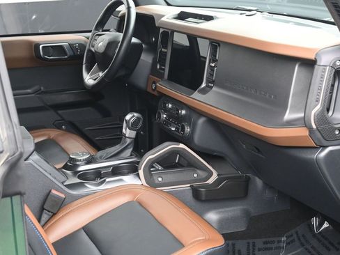 Used 2024 Ford Bronco Outer Banks image 6