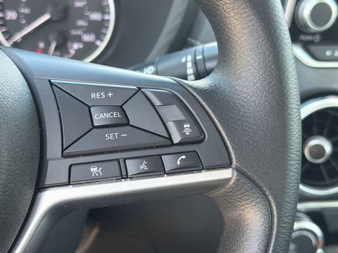 Used 2024 Nissan Sentra SV FWD image 23