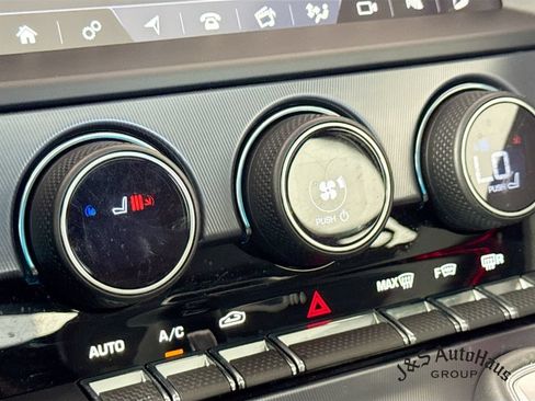 Used 2021 Jaguar F-TYPE R AWD/4WD image 27