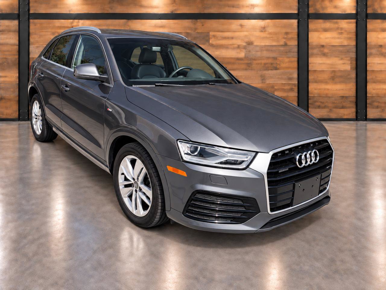 Used 2018 Audi Q3 2.0T Premium w/ Convenience Package AWD/4WD image 1