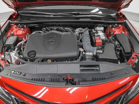 Used 2024 Toyota Camry XSE w/ Navigation Package image 10