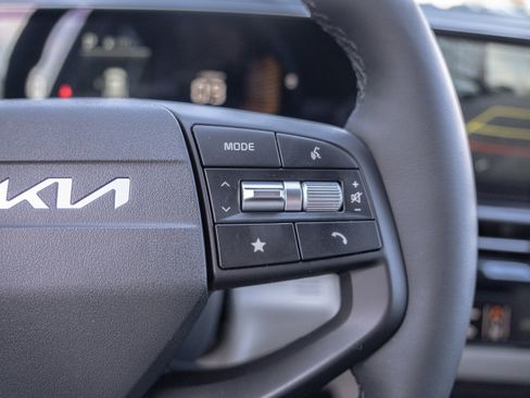 New 2026 Kia Sportage EX image 19