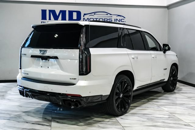Used 2025 Cadillac Escalade V w/ LPO, Floor Liner Package AWD/4WD image 11