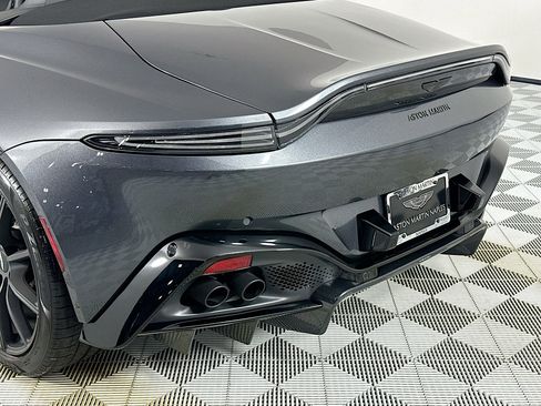 Used 2021 Aston Martin V8 Vantage Roadster RWD image 8