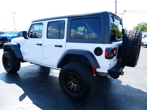 Used 2018 Jeep Wrangler Unlimited Sport S AWD/4WD image 7