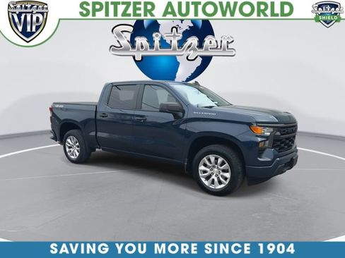 Used 2022 Chevrolet Silverado 1500 Custom AWD/4WD image 2