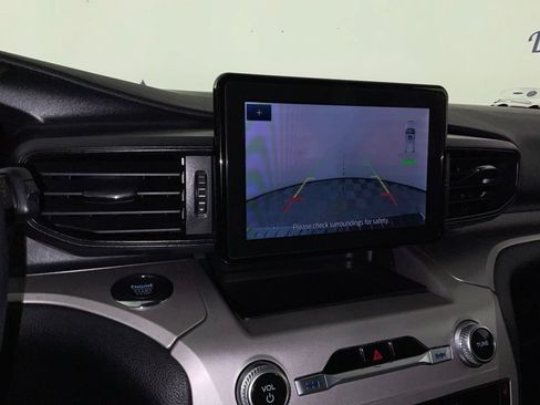Used 2022 Ford Explorer XLT RWD image 24