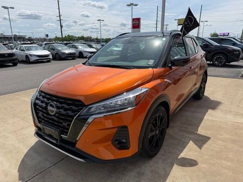 Certified 2023 Nissan Kicks SR w/ SR Premium Package FWD image 7