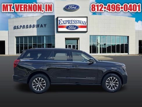 Used 2025 Ford Expedition Platinum AWD/4WD image 6