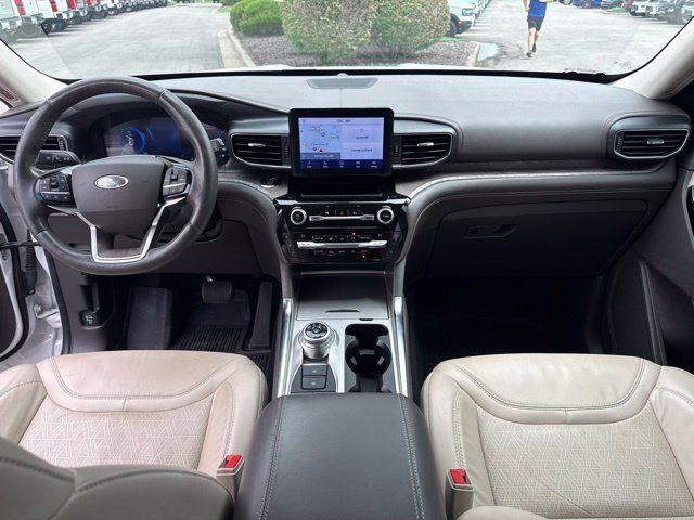 Used 2021 Ford Explorer Platinum w/ Equipment Group 601A AWD/4WD image 23
