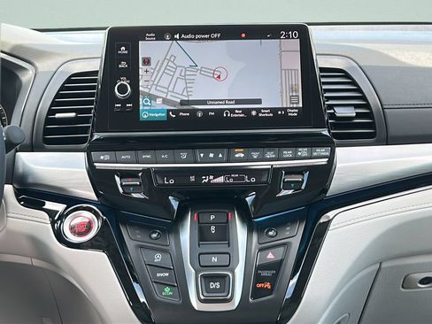 New 2027 Honda Odyssey Touring image 17