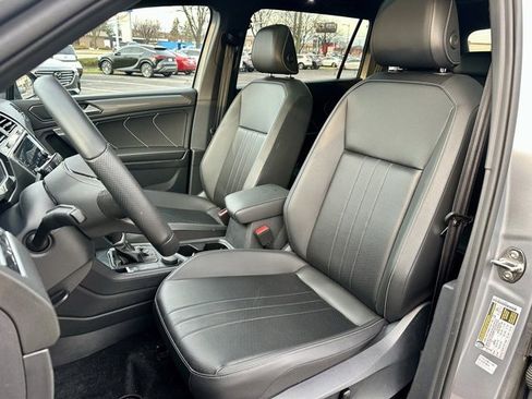 Certified 2024 Volkswagen Tiguan SE R-Line image 13