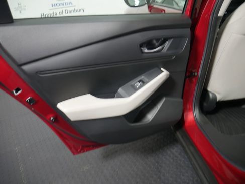 Used 2024 Honda Accord EX image 11