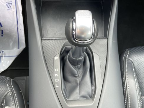 Used 2025 Ford Mustang Premium RWD image 32