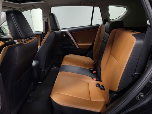 Used 2017 Toyota RAV4 Limited image 23