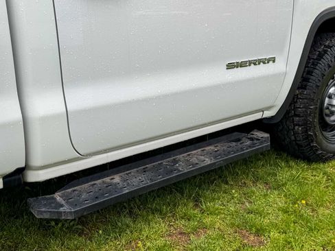 Used 2018 GMC Sierra 1500 2WD Regular Cab image 10