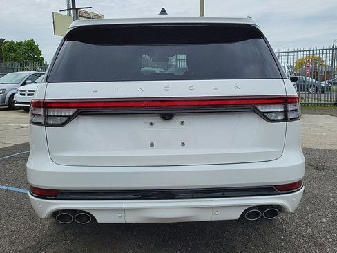 Used 2025 Lincoln Aviator Reserve w/ Jet Appearance Package AWD/4WD image 8