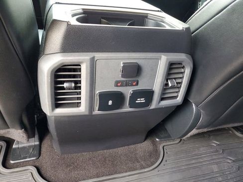 Used 2018 Ford F150 Raptor w/ Equipment Group 802A Luxury AWD/4WD image 16