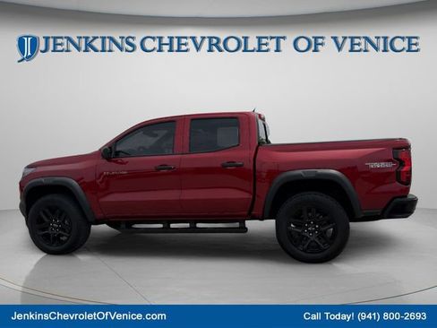 Certified 2024 Chevrolet Colorado Trail Boss w/ Technology Package AWD/4WD image 9