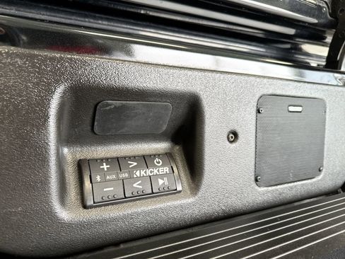 Used 2021 GMC Sierra 2500 Denali w/ Denali Black Diamond Edition image 41