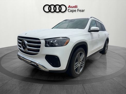 Used 2024 Mercedes-Benz GLS 450 4MATIC image 1