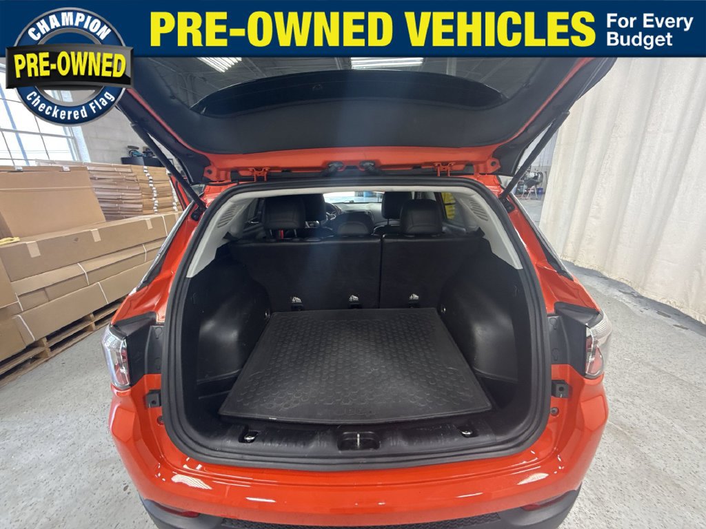 Used 2018 Jeep Compass Trailhawk w/ Navigation Group AWD/4WD image 34