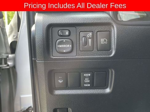 Used 2021 Toyota 4Runner Limited AWD/4WD image 23