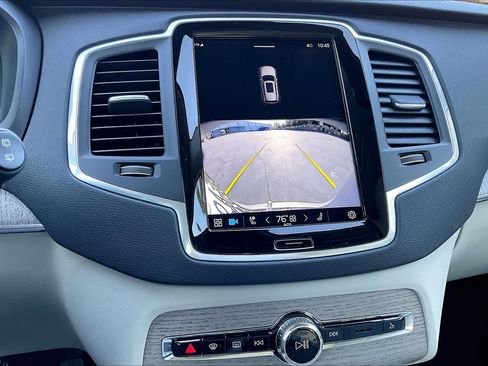 Used 2025 Volvo XC90 B6 Core w/ Climate Package image 24