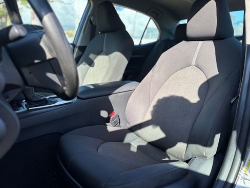 Used 2023 Toyota Camry LE FWD image 8