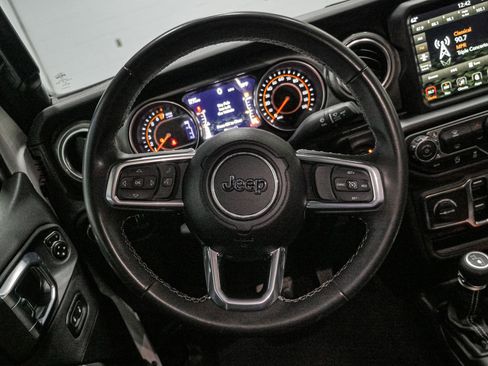 Used 2023 Jeep Gladiator Overland image 31