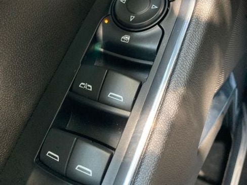 Used 2024 Chevrolet Silverado 1500 LT AWD/4WD image 28