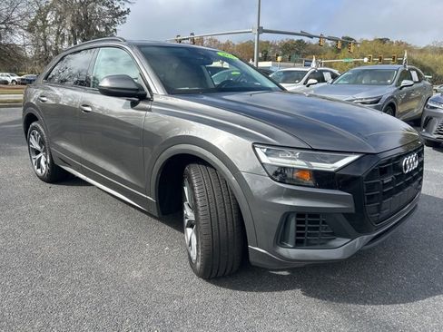 Used 2022 Audi Q8 Premium image 1