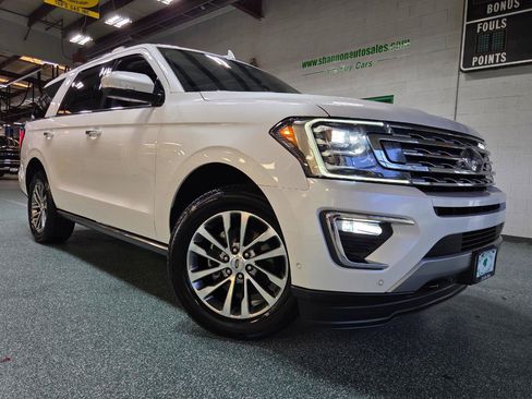 Used 2018 Ford Expedition Limited w/ Equipment Group 301A AWD/4WD image 12