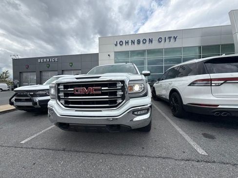 Used 2018 GMC Sierra 1500 SLT w/ SLT Premium Package AWD/4WD image 15