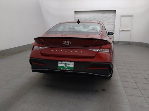 Used 2025 Hyundai Elantra Sport FWD image 7
