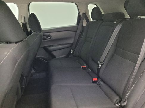Used 2024 Nissan Rogue S AWD/4WD image 18