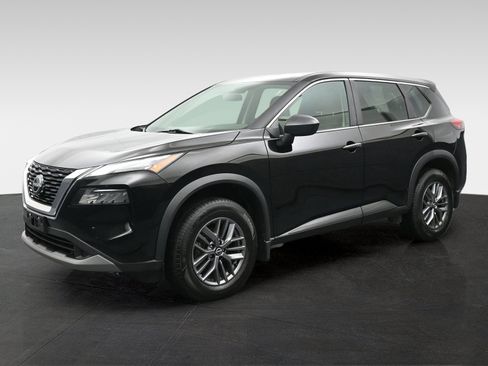 Used 2023 Nissan Rogue S AWD/4WD image 8