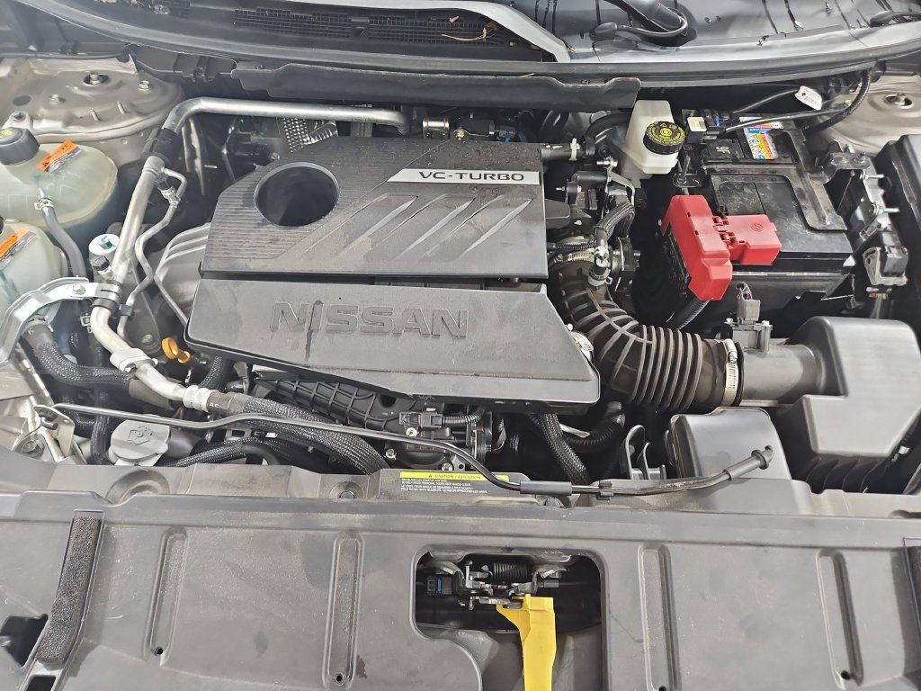 Certified 2025 Nissan Rogue Platinum FWD image 23