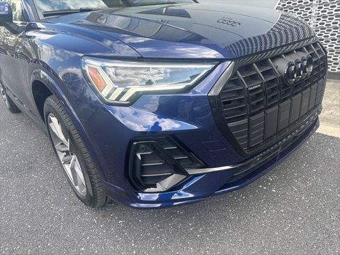 Used 2025 Audi Q3 2.0T Premium w/ Convenience Package AWD/4WD image 7