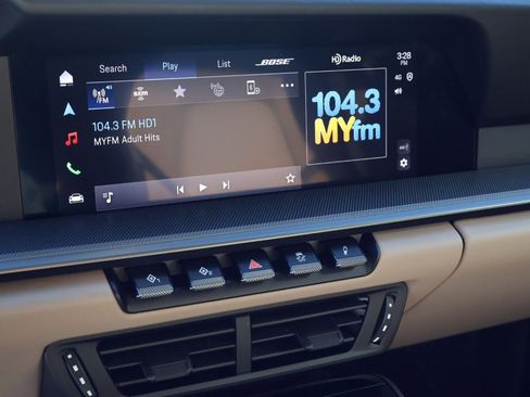 Certified 2025 Porsche 911 Carrera image 18