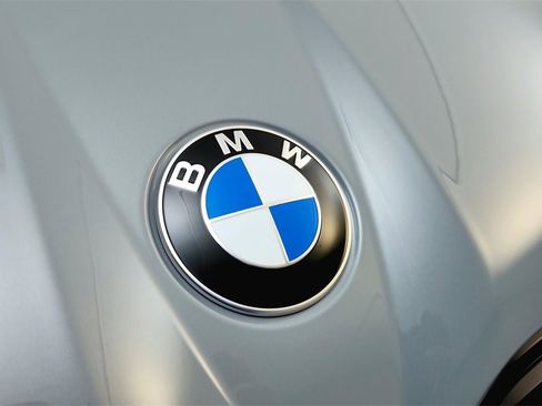 Used 2025 BMW X3 xDrive30i w/ Premium Package image 16