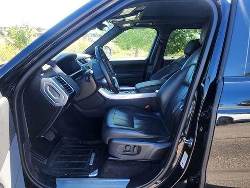 Used 2020 Land Rover Range Rover Sport HSE AWD/4WD image 3