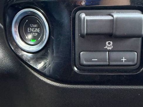 Used 2025 Chevrolet Silverado 2500 LT w/ Safety Package AWD/4WD image 16