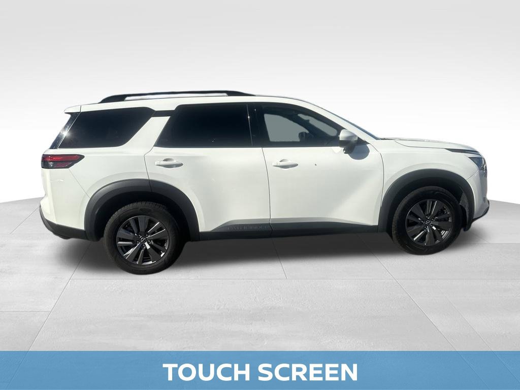 Used 2025 Nissan Pathfinder SV AWD/4WD image 10
