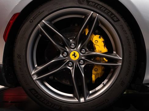 Certified 2023 Ferrari 812 GTS RWD image 16