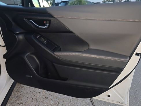 Used 2024 Subaru Crosstrek 2.5i Limited w/ Crosstrek Mirror Package image 36
