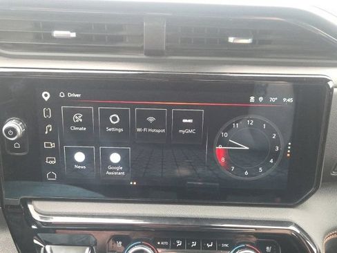 Used 2022 GMC Sierra 1500 AT4 w/ AT4 Premium Package AWD/4WD image 29