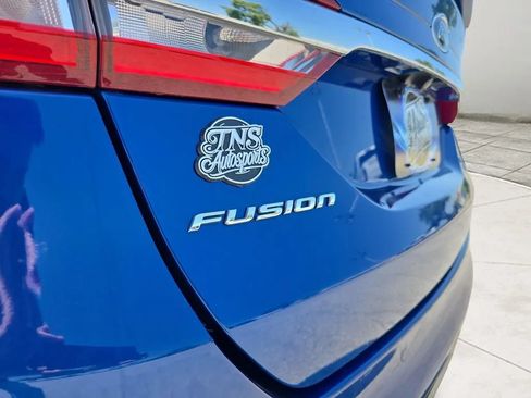 Used 2017 Ford Fusion Titanium FWD image 32